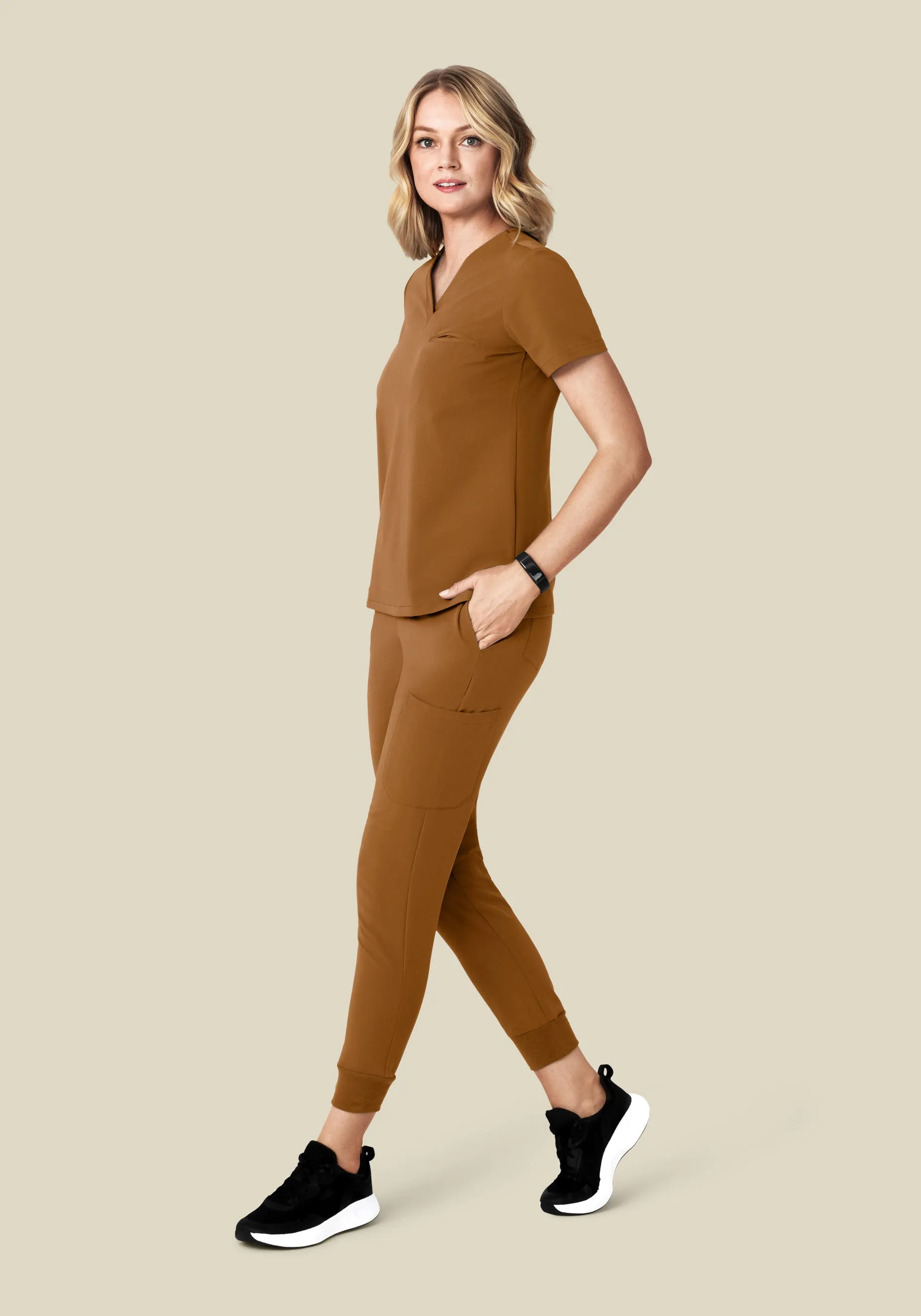 9 Pocket Joggers Camel
