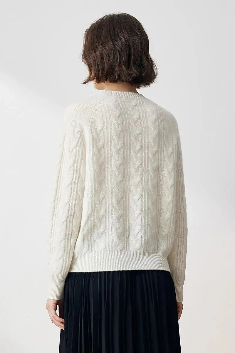 Chunky 100 Cashmere Cable Knit Crew Neck Sweater with Bear