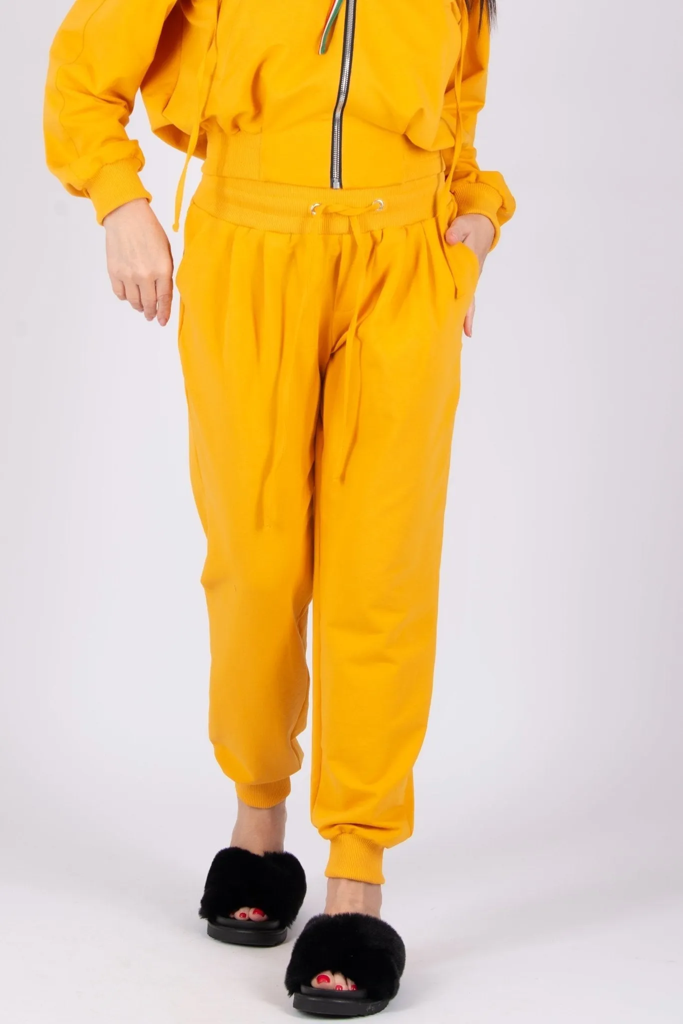 Georgia Woman Pants