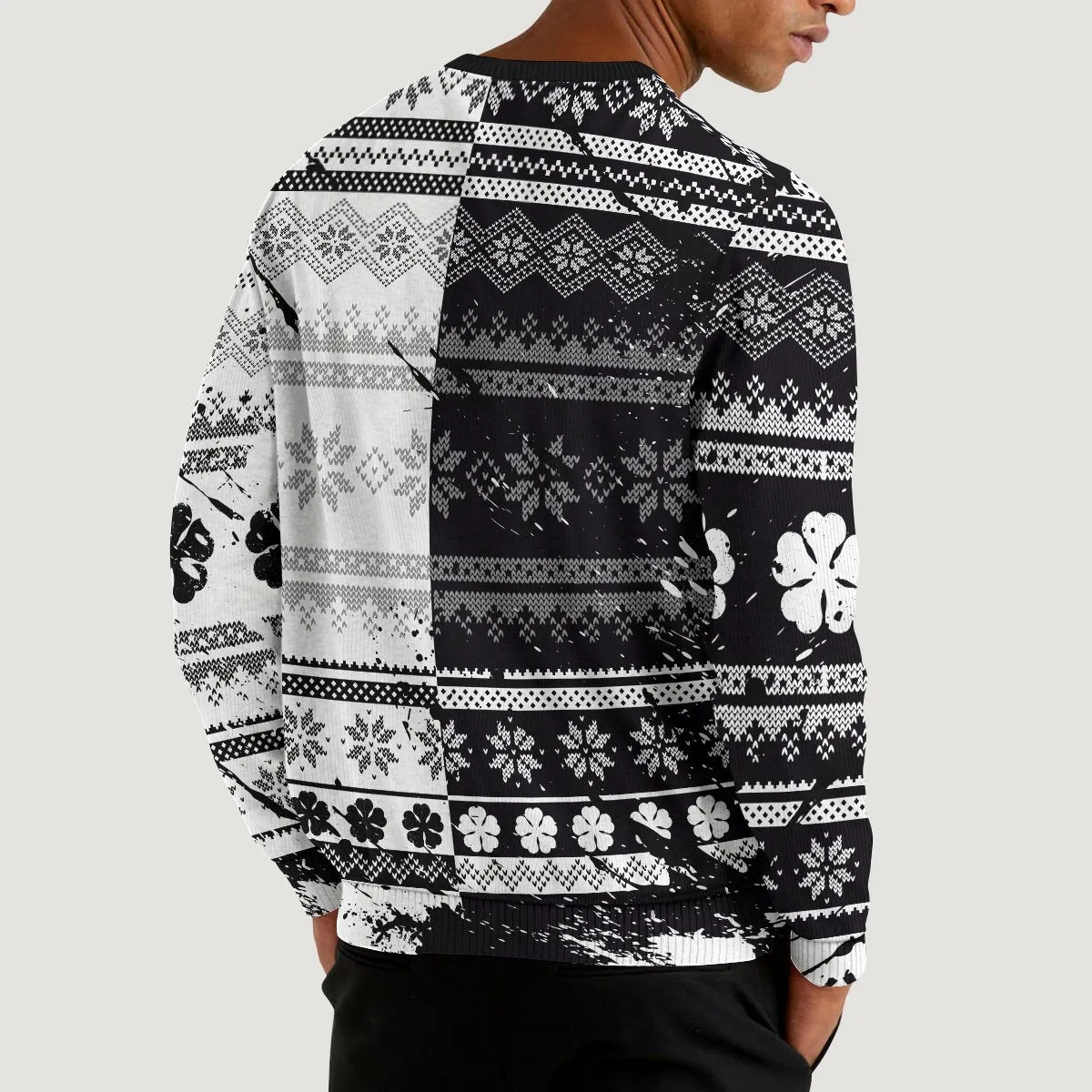 Giftngon - Five-Leaf Clover Unisex Wool Sweater