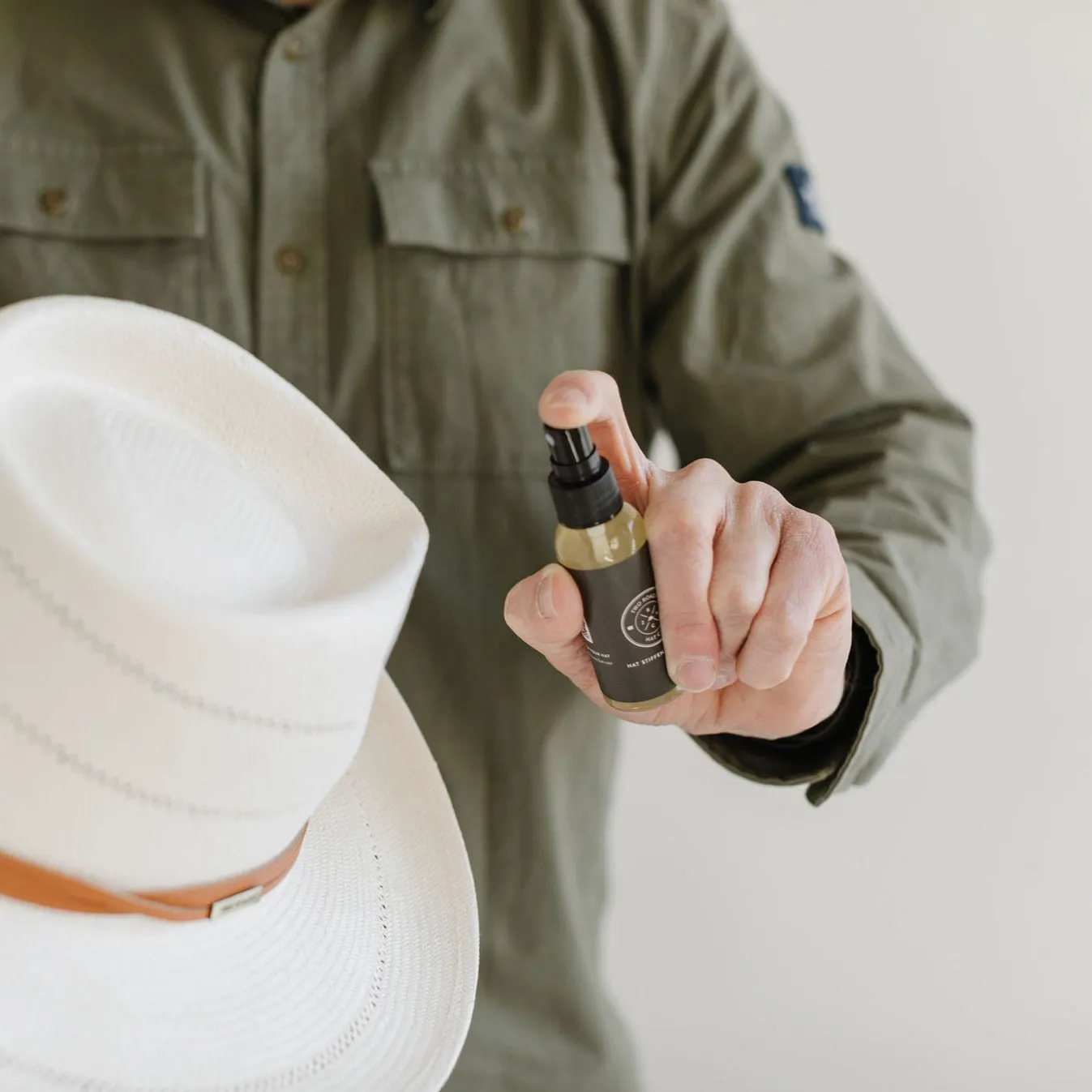 HAT STIFFENER SPRAY - 1.7OZ