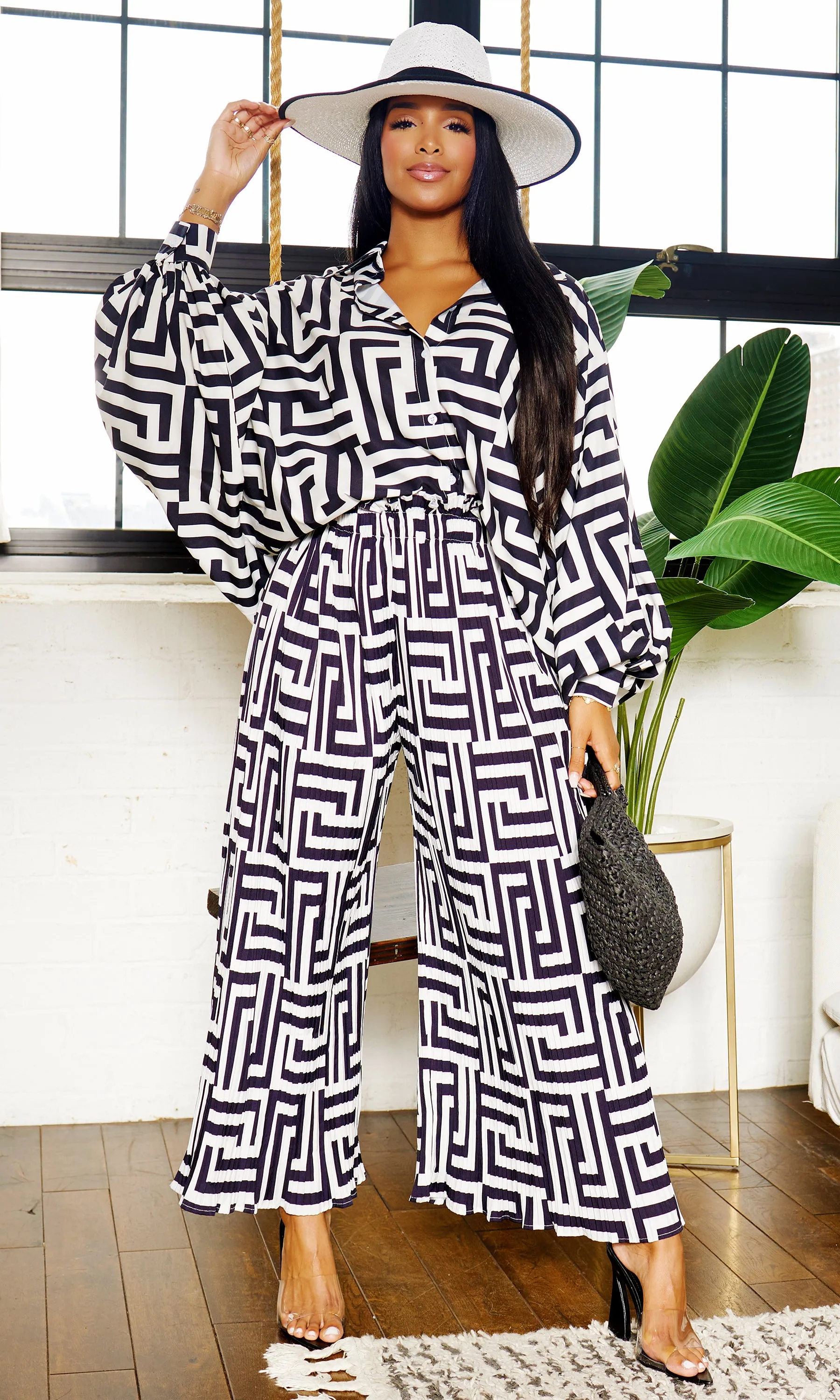 Print Collared Button Down Pleated Pants Set - Beige/Black w/ white