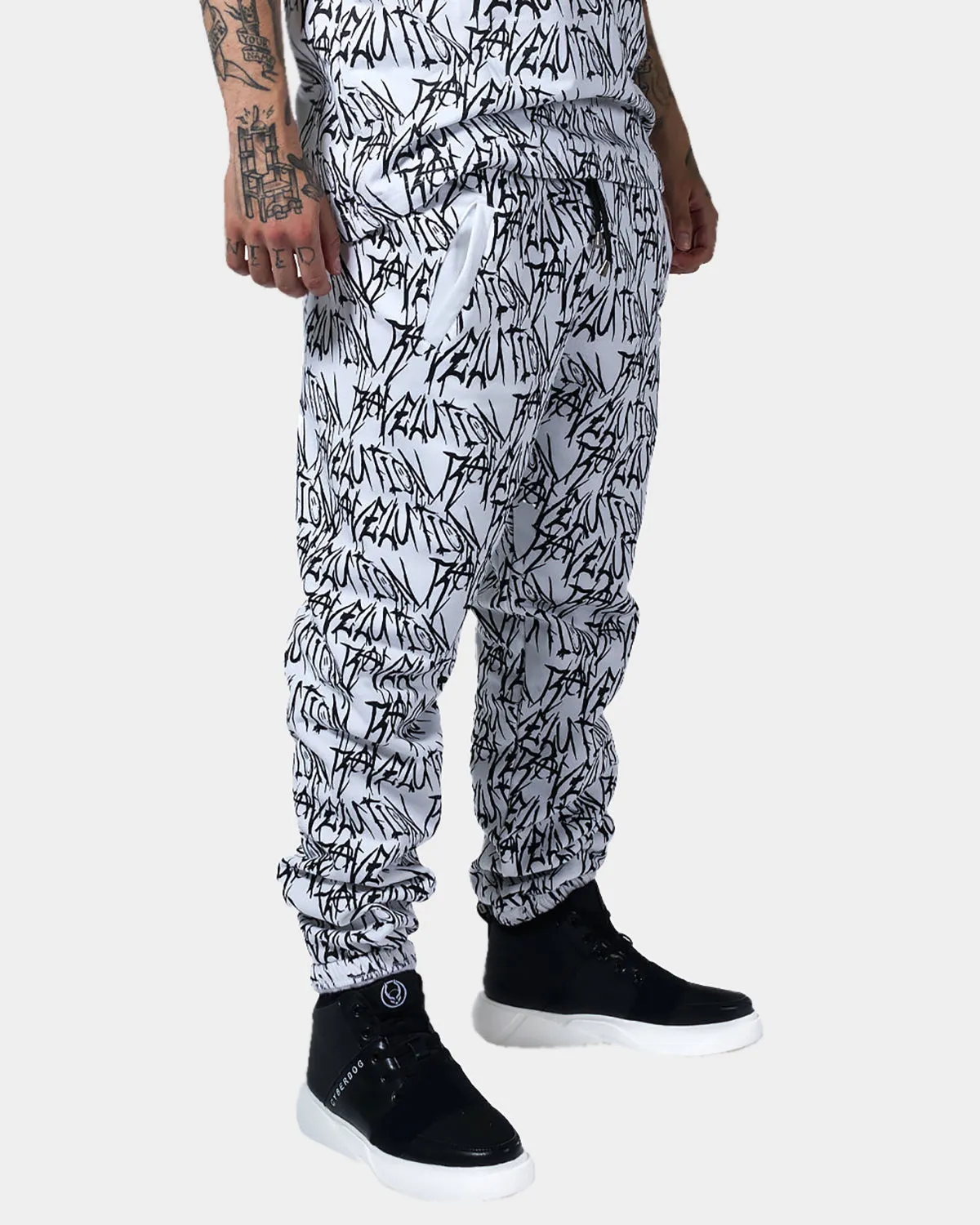 RAVELUTION OVERSIZE JOGGER UV WHITE