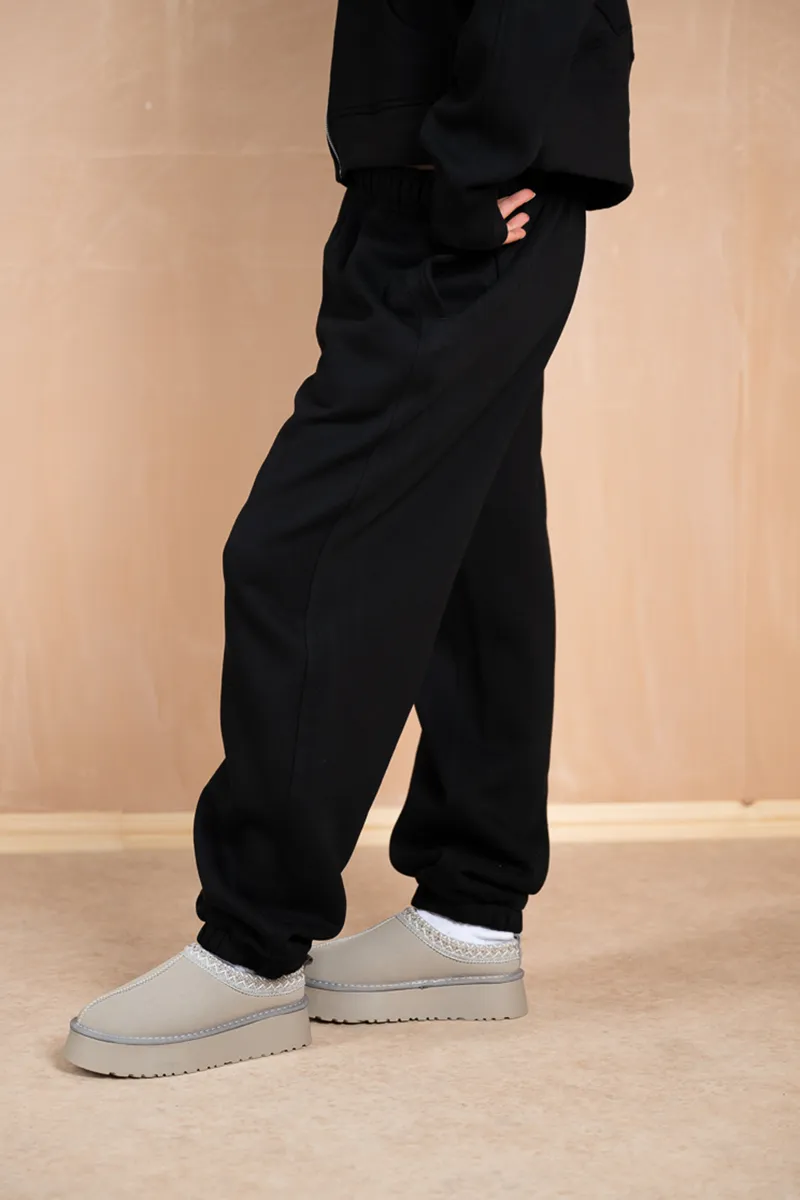 Relaxed Cuff Joggers - Black