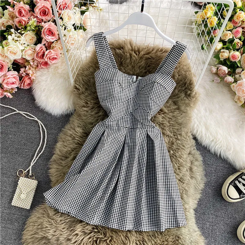 Sleeveless Pattern Printed Halter A-line Dress