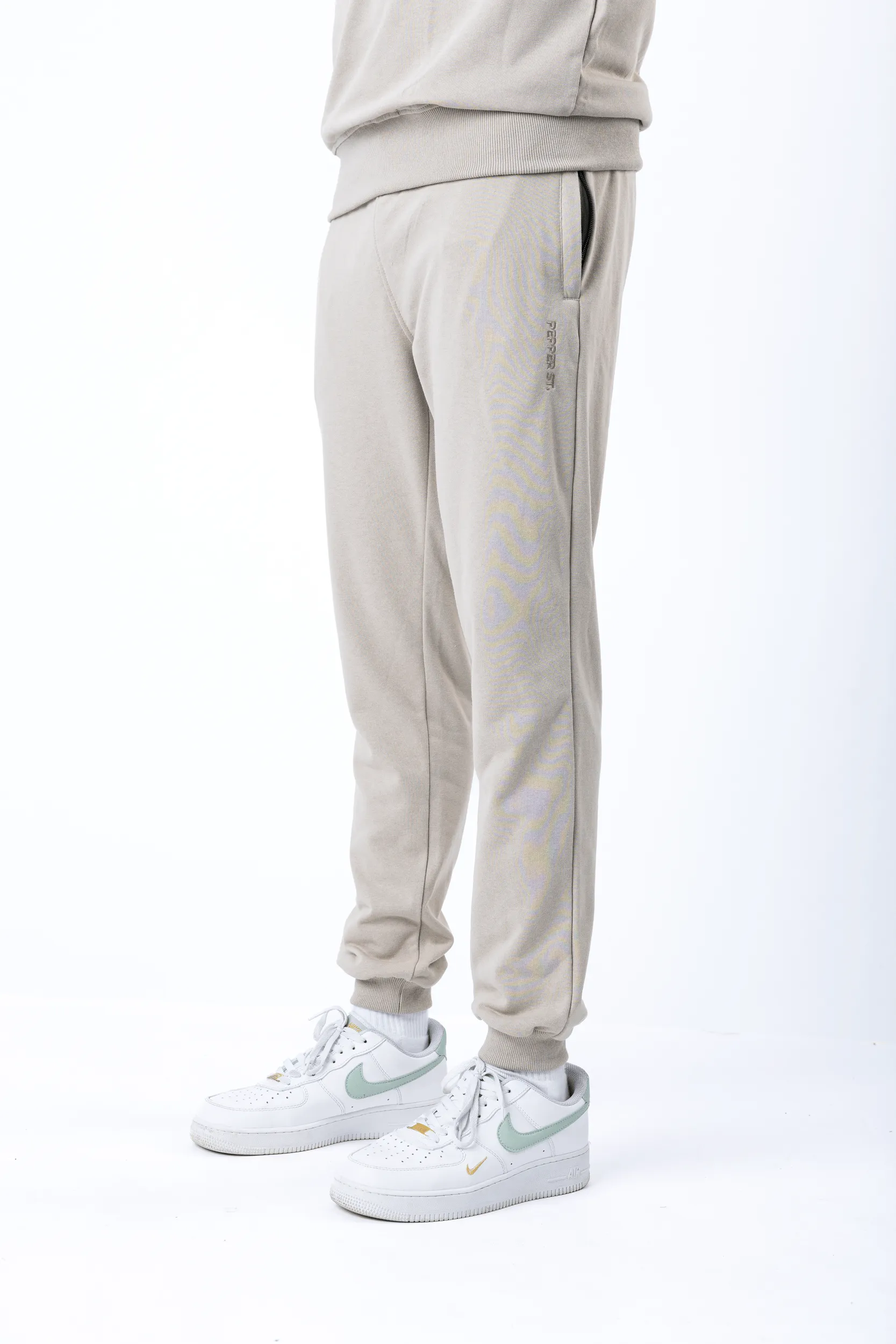 Versa Jogger