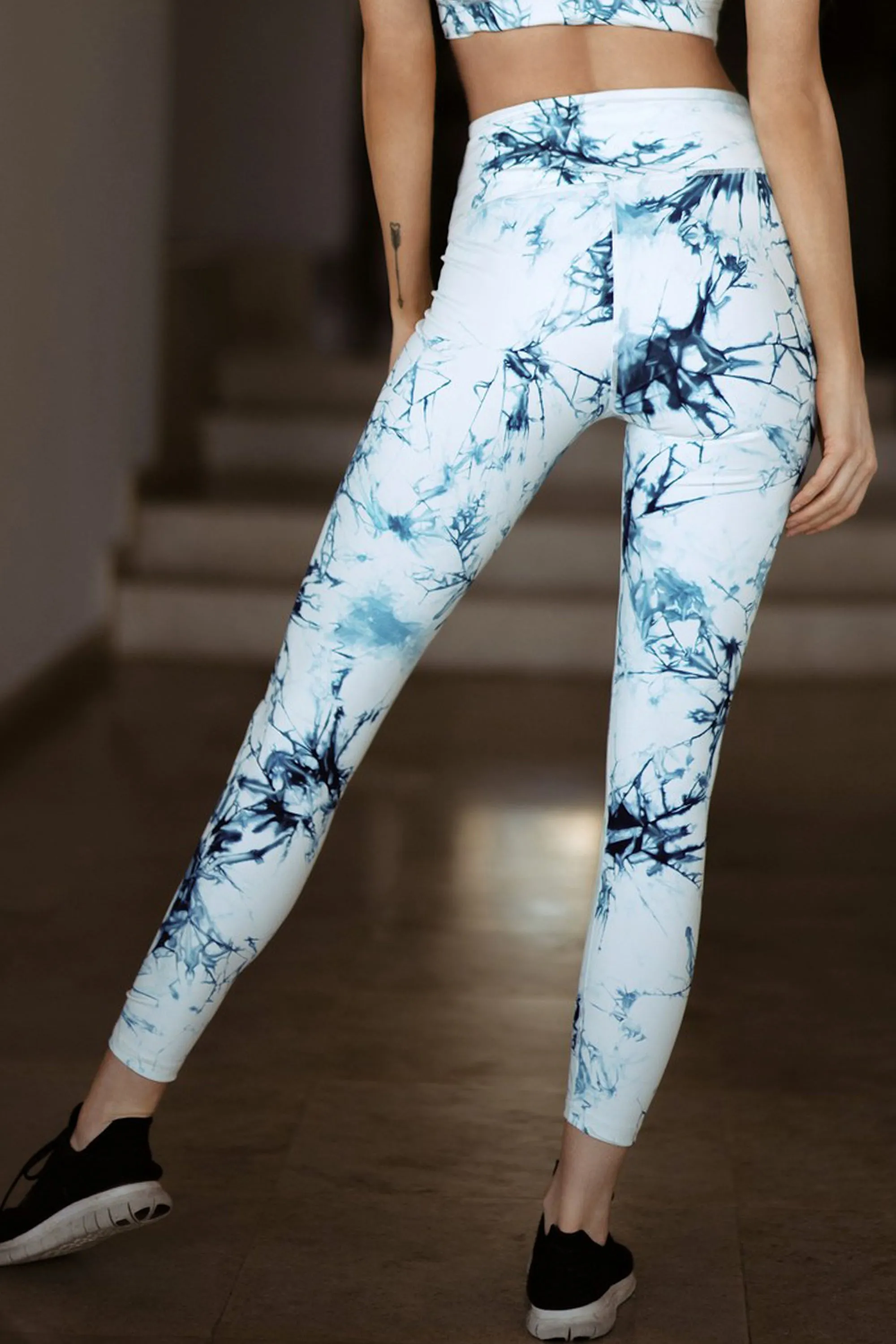 Wild and Free Active Tie-Dye Print Leggings